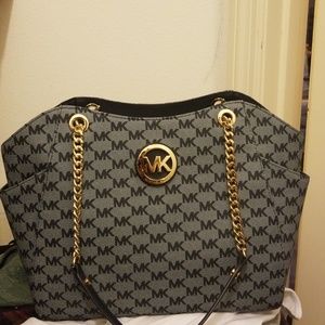 Michael Kors purse